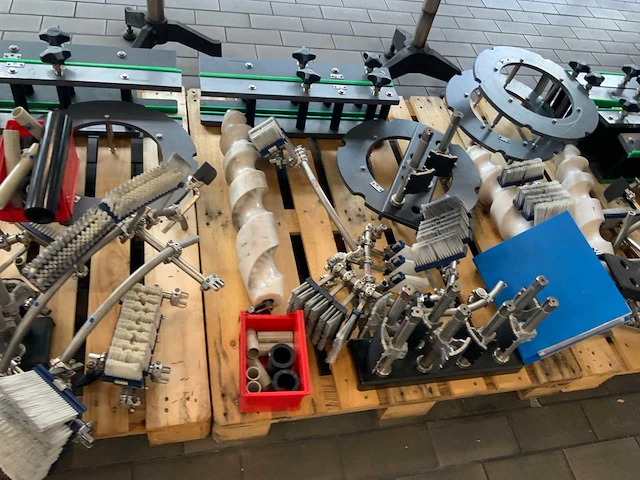 2013 krones starmatic roterende labelmachine - afbeelding 18 van  45