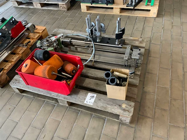 2013 krones starmatic roterende labelmachine - afbeelding 15 van  46