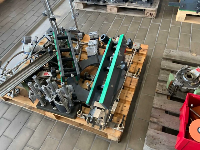 2013 krones starmatic roterende labelmachine - afbeelding 16 van  46