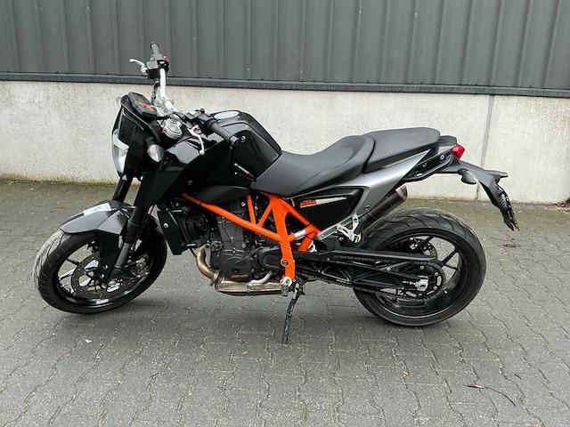2013 ktm 690 duke motorfiets - afbeelding 2 van  19