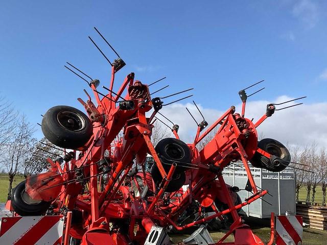 2013 kuhn gf 8702 t gii schudder - afbeelding 11 van  12