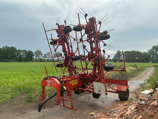 2013 kuhn gf10601to hooischudder - afbeelding 1 van  24