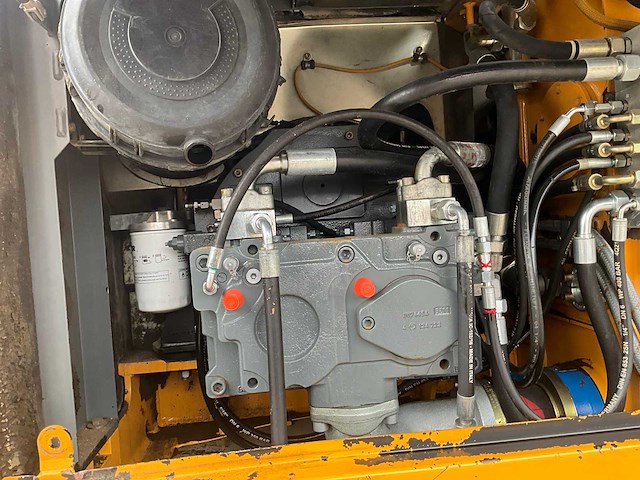 2013 liebherr r926 lc rupsgraafmachine - afbeelding 6 van  33