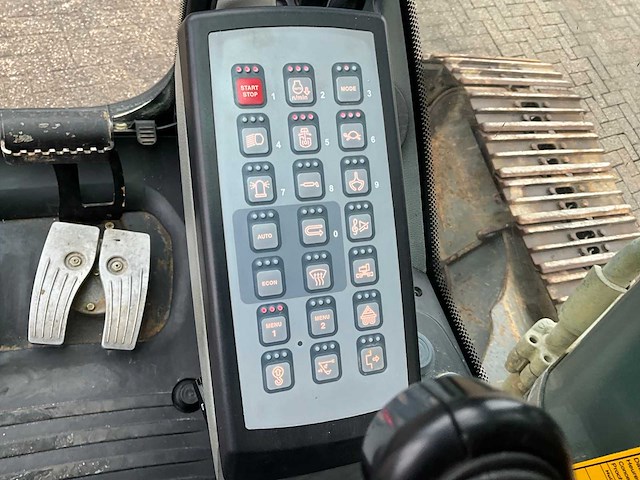 2013 liebherr r926 lc rupsgraafmachine - afbeelding 26 van  33