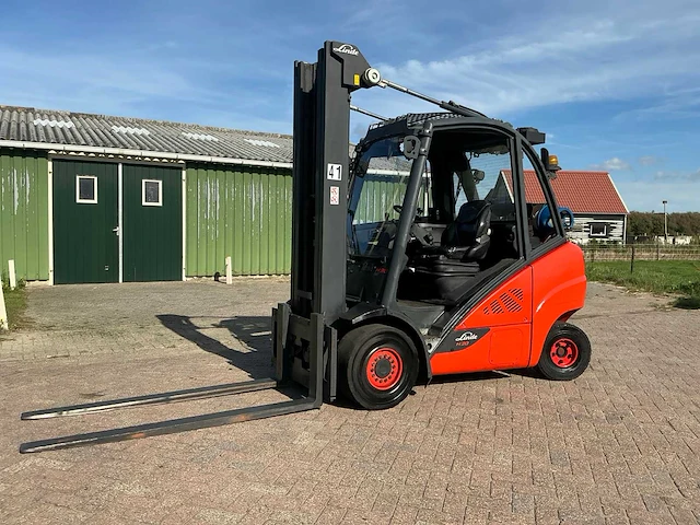 2013 linde h30t-02 vorkheftruck - afbeelding 1 van  18