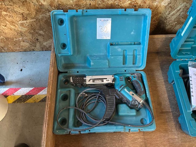 2013 makita 6842 gips schroefmachine - afbeelding 1 van  3