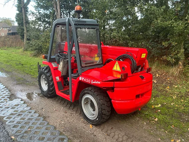 2013 manitou bt 420 4x4 verreiker – 2.000 kg – 4 m – 4.560 uur – nl kenteken - afbeelding 24 van  25