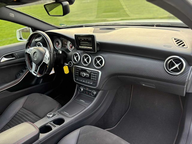 2013 mercedes-benz a-klasse automaat panorama 180 prestige personenauto - afbeelding 3 van  16
