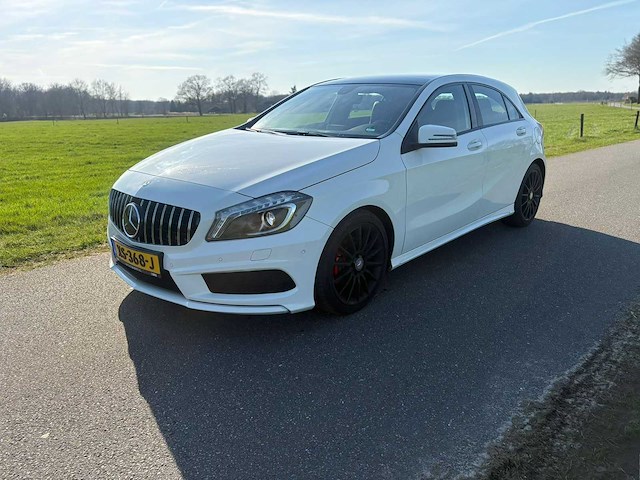2013 mercedes-benz a-klasse automaat panorama 180 prestige personenauto - afbeelding 1 van  16