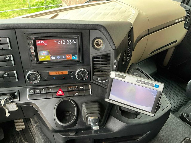 2013 mercedes-benz actros 2542 geconditioneerde vrachtwagen - afbeelding 21 van  36