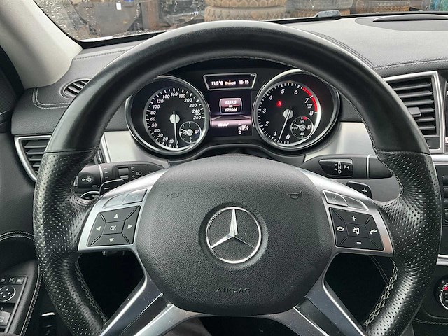 2013 mercedes-benz ml500 v8 personenauto - afbeelding 1 van  24