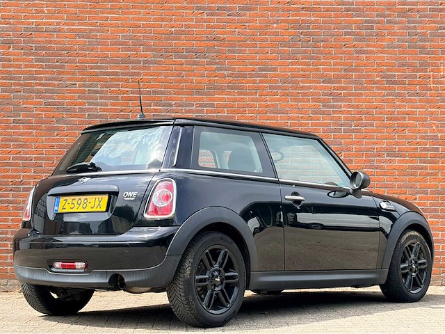 2013 mini mini 1.6 airco one chili personenauto - afbeelding 8 van  13