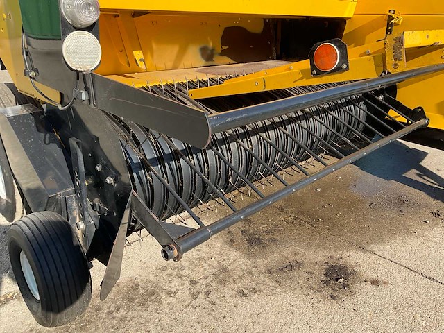 2013 new holland bc5070 kleine pakkenpers - afbeelding 11 van  15