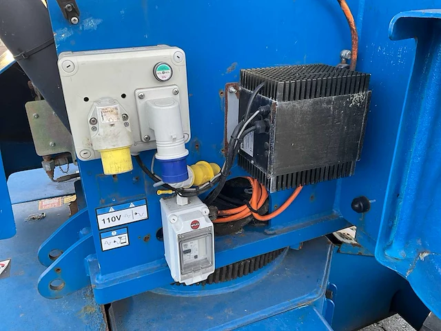 2013 nifty lift hr15nde hoogwerker - afbeelding 2 van  13