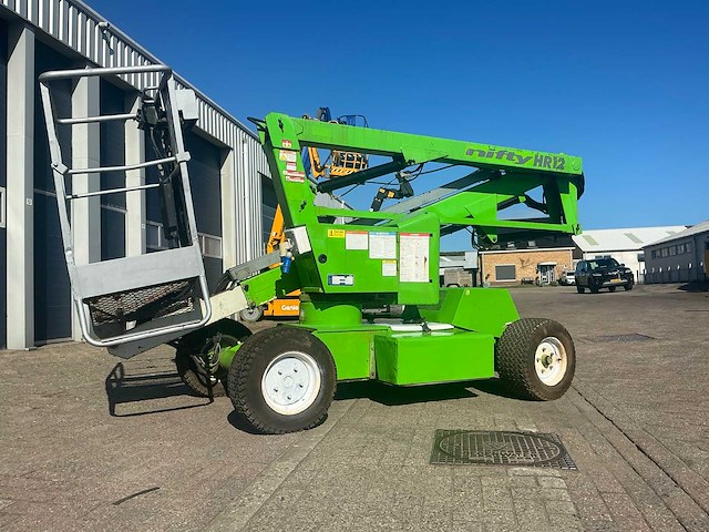2013 niftylift hr12nde hoogwerker - afbeelding 1 van  9
