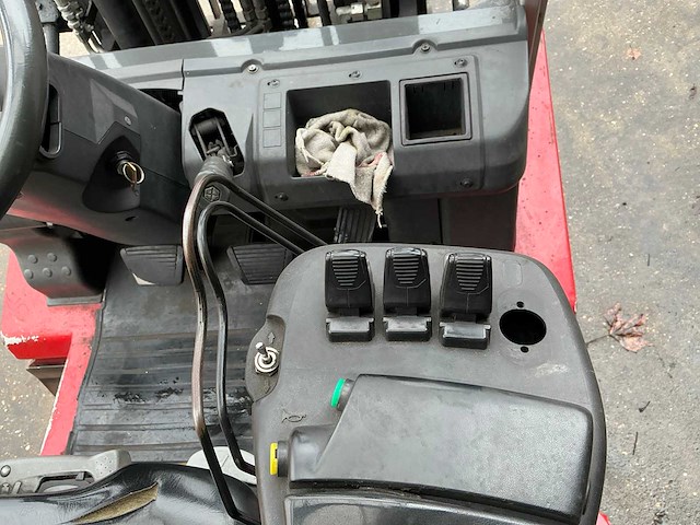 2013 nissan u1d2a20lq vorkheftruck - afbeelding 8 van  19