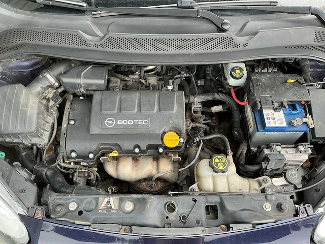 2013 opel adam 1.2 glam personenauto - afbeelding 16 van  24