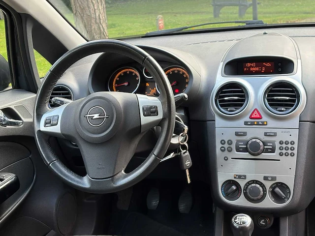 2013 opel corsa 1.2-16v berlin personenauto - afbeelding 2 van  12