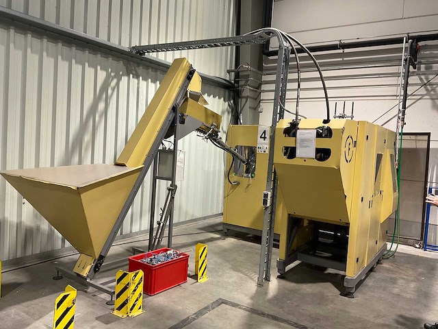 2013 pet preform molding machine - afbeelding 21 van  31