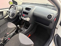 2013 peugeot 107 1.0 access basic personenauto - afbeelding 27 van  49