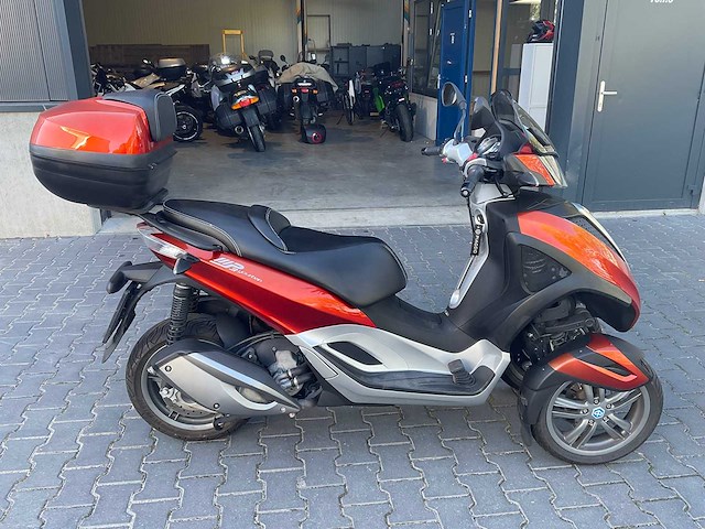 2013 piaggio - mp3 yourban 300 - motorcycle - afbeelding 2 van  13