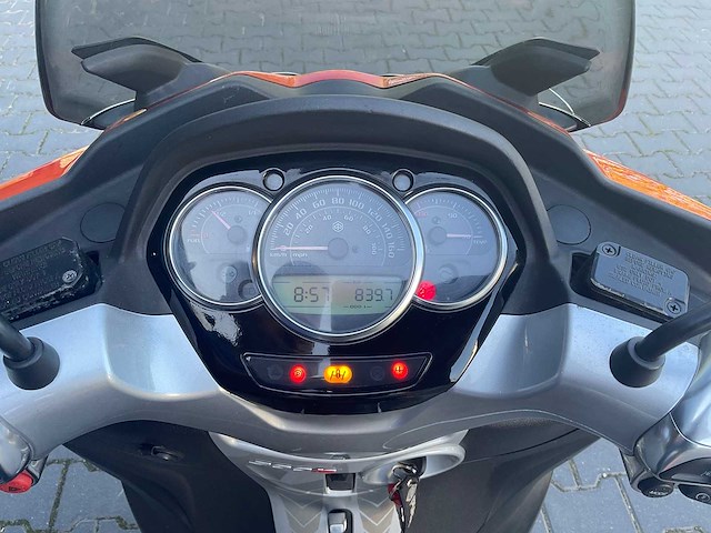 2013 piaggio - mp3 yourban 300 - motorcycle - afbeelding 5 van  13