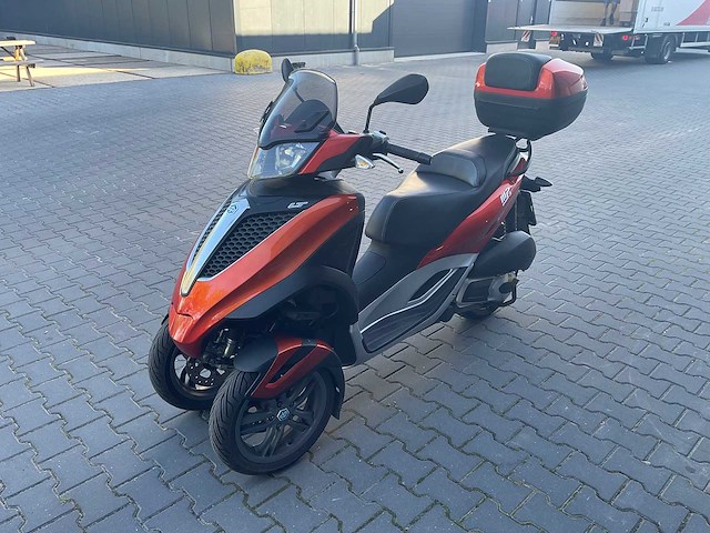 2013 piaggio - mp3 yourban 300 - motorcycle - afbeelding 1 van  13
