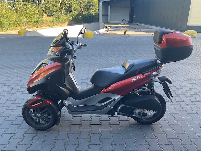 2013 piaggio - mp3 yourban 300 - motorcycle - afbeelding 6 van  13