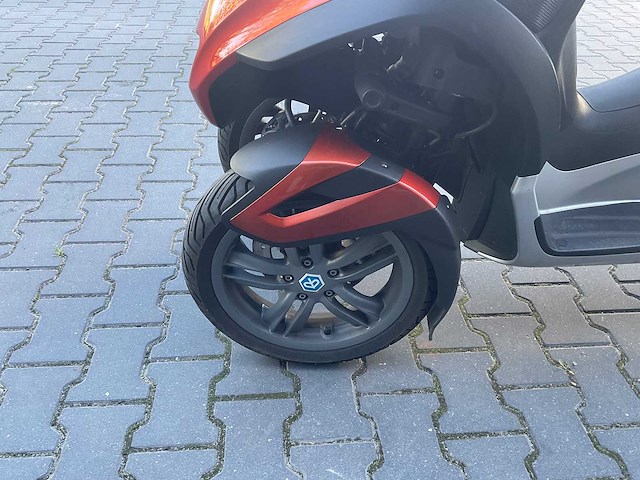 2013 piaggio - mp3 yourban 300 - motorcycle - afbeelding 7 van  13