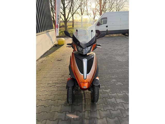 2013 piaggio mp3 300 lt motorfiets / scooter - afbeelding 6 van  9