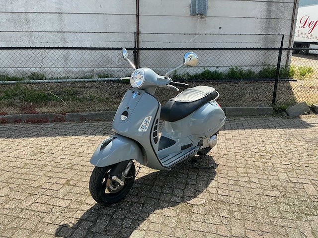 2013 piaggio vespa gts300 motorfiets - afbeelding 1 van  10