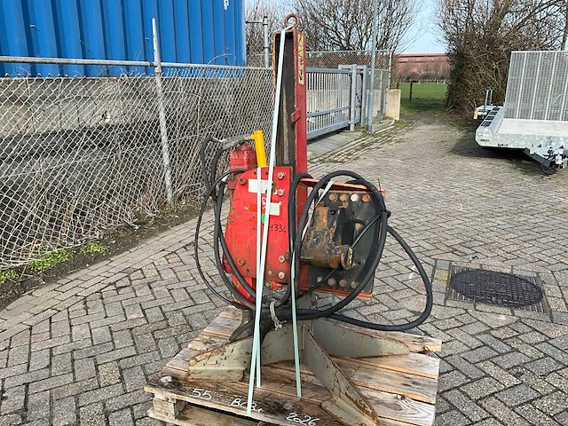 2013 rabaud enfonce pieux 703390 palenrammer voorzetapparatuur - afbeelding 1 van  9