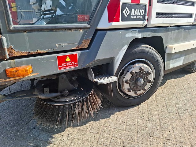 2013 ravo 540 straatveegmachine - afbeelding 13 van  22