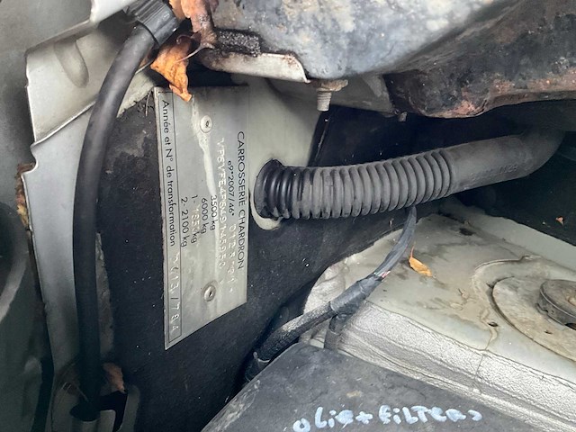 2013 renault master 150dci horsetruck met chardron opbouw vpn-63-p - afbeelding 39 van  45