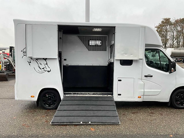 2013 renault master 150dci horsetruck met chardron opbouw vpn-63-p - afbeelding 7 van  45