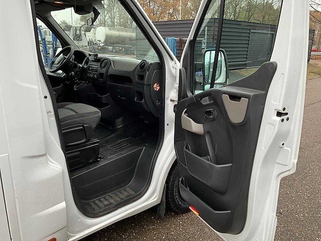 2013 renault master 150dci horsetruck met chardron opbouw vpn-63-p - afbeelding 32 van  45
