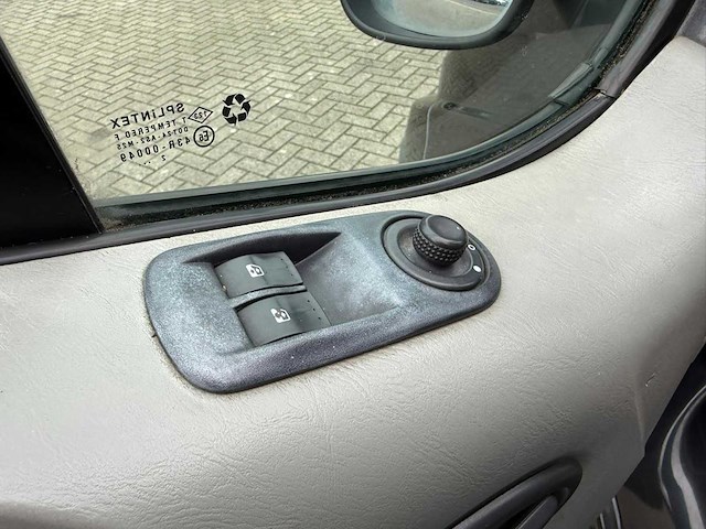 2013 renault trafic bedrijfswagen - afbeelding 2 van  4