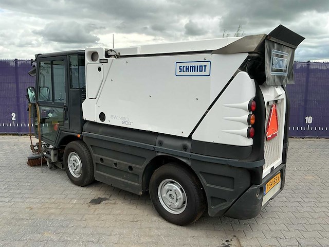 2013 schmidt swingo 200+ (t-54-bsx) zelfrijdende veegmachine - afbeelding 10 van  16