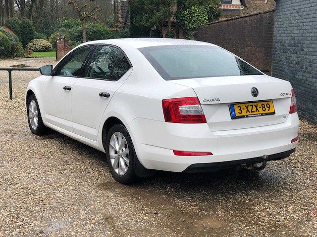 2013 skoda octavia personenauto - afbeelding 10 van  13