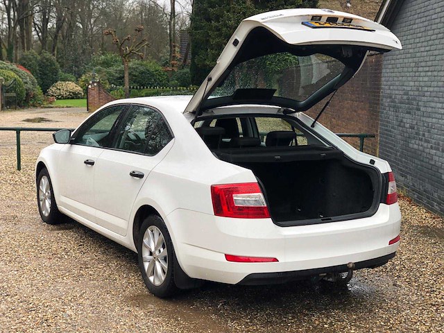 2013 skoda octavia personenauto - afbeelding 9 van  13