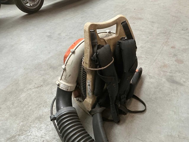 2013 stihl br600 ruggedragen bladblazer - afbeelding 5 van  6