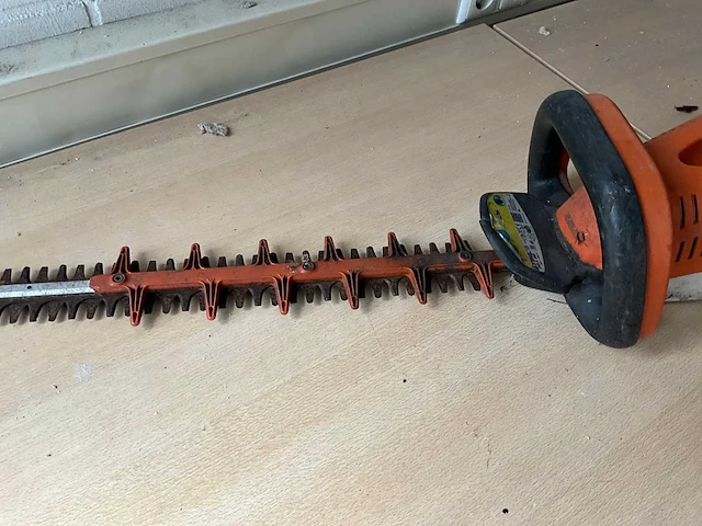 2013 stihl hsa 86 heggenschaar - afbeelding 4 van  5
