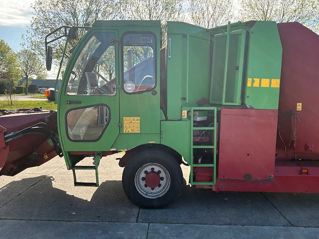 2013 strautmann verti-mix 1401 sf double zelfrijdende voermengwagen - afbeelding 2 van  34