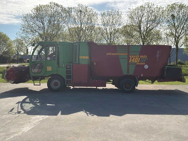 2013 strautmann verti-mix 1401 sf double zelfrijdende voermengwagen - afbeelding 31 van  34