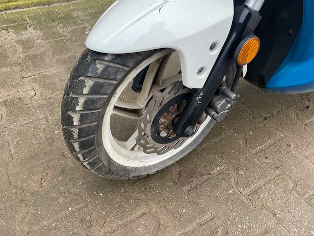 2013 sym jd05w snorscooter - afbeelding 11 van  13