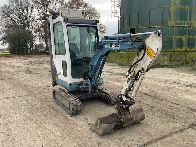 2013 takeuchi tb016 minigraafmachine - afbeelding 18 van  24