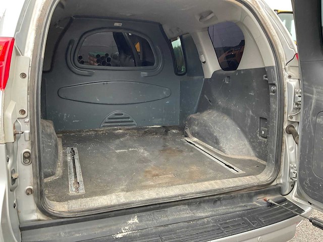2013 toyota land cruiser bedrijfswagen - afbeelding 12 van  22
