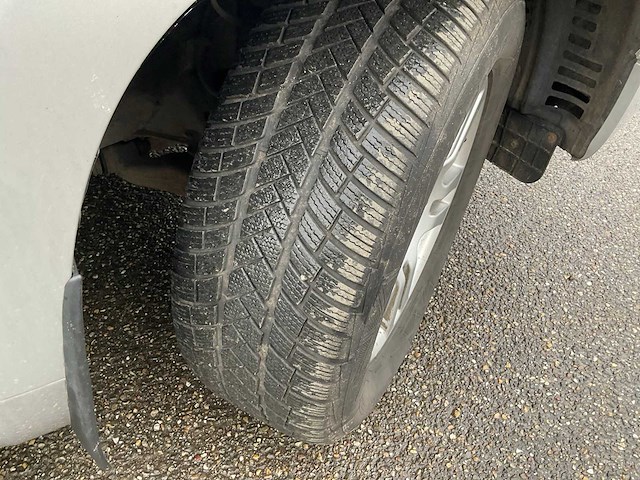 2013 toyota land cruiser bedrijfswagen - afbeelding 17 van  22