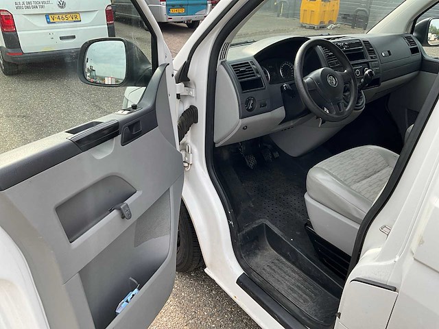 2013 volkswagen transporter 2.0 tdi bedrijfswagen vf-819-b - afbeelding 6 van  33