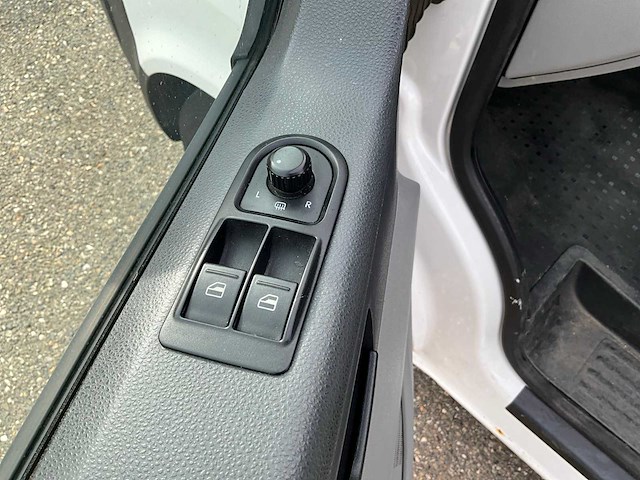 2013 volkswagen transporter 2.0 tdi bedrijfswagen vf-819-b - afbeelding 8 van  33